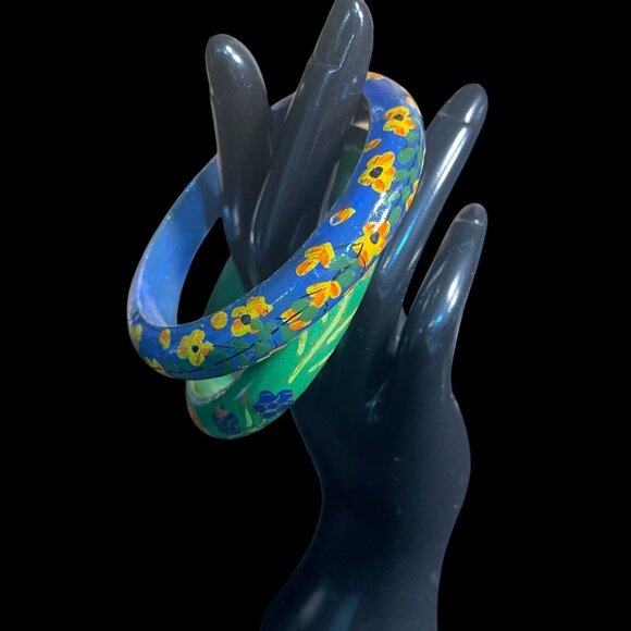 Handcrafted Wooden Floral Bangle Set Boho Chic Hand Painted Colorful Retro Artsy - Picture 7 of 8